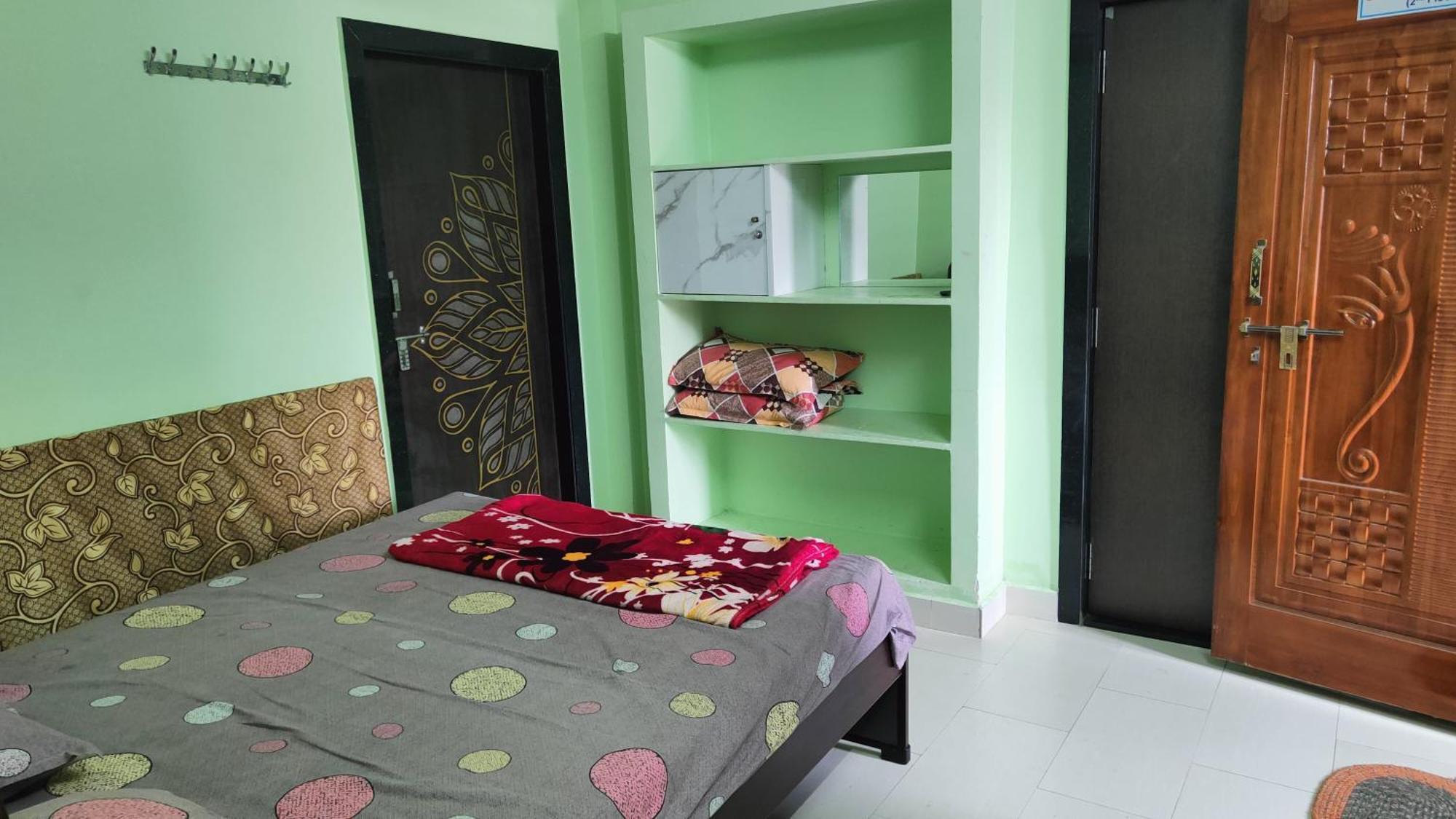 Guru Datta Residency Pithapuram المظهر الخارجي الصورة